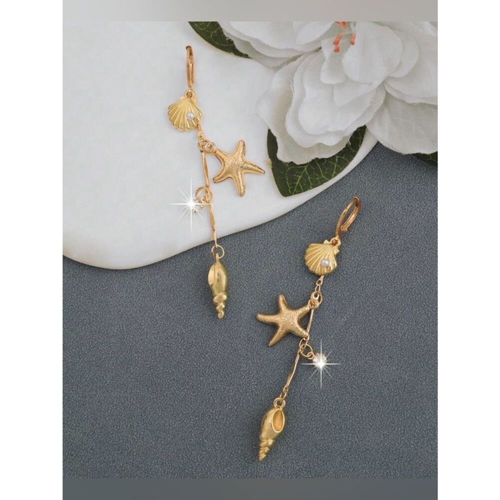 Gold Sea Charm Drop hoop M749 - Picture 3 of 3